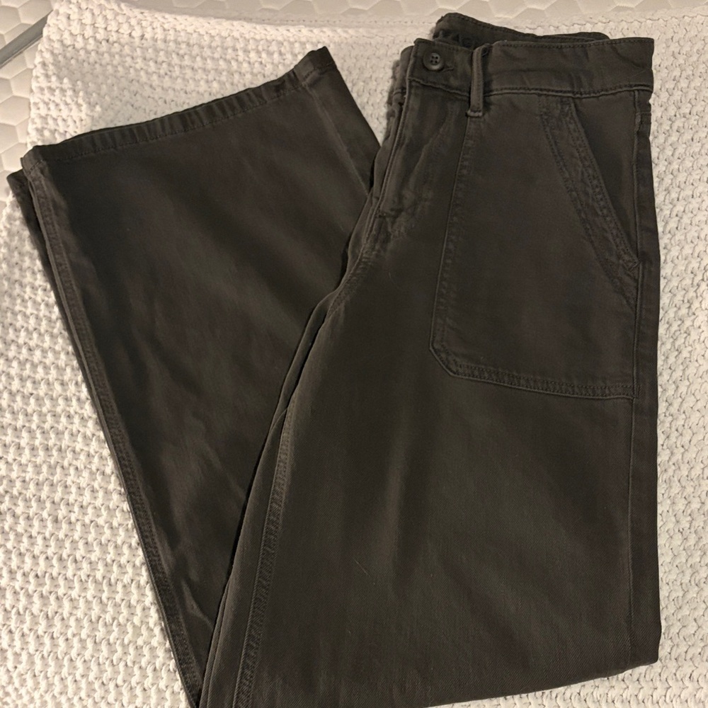 High-Rise Wide-Leg Jeans